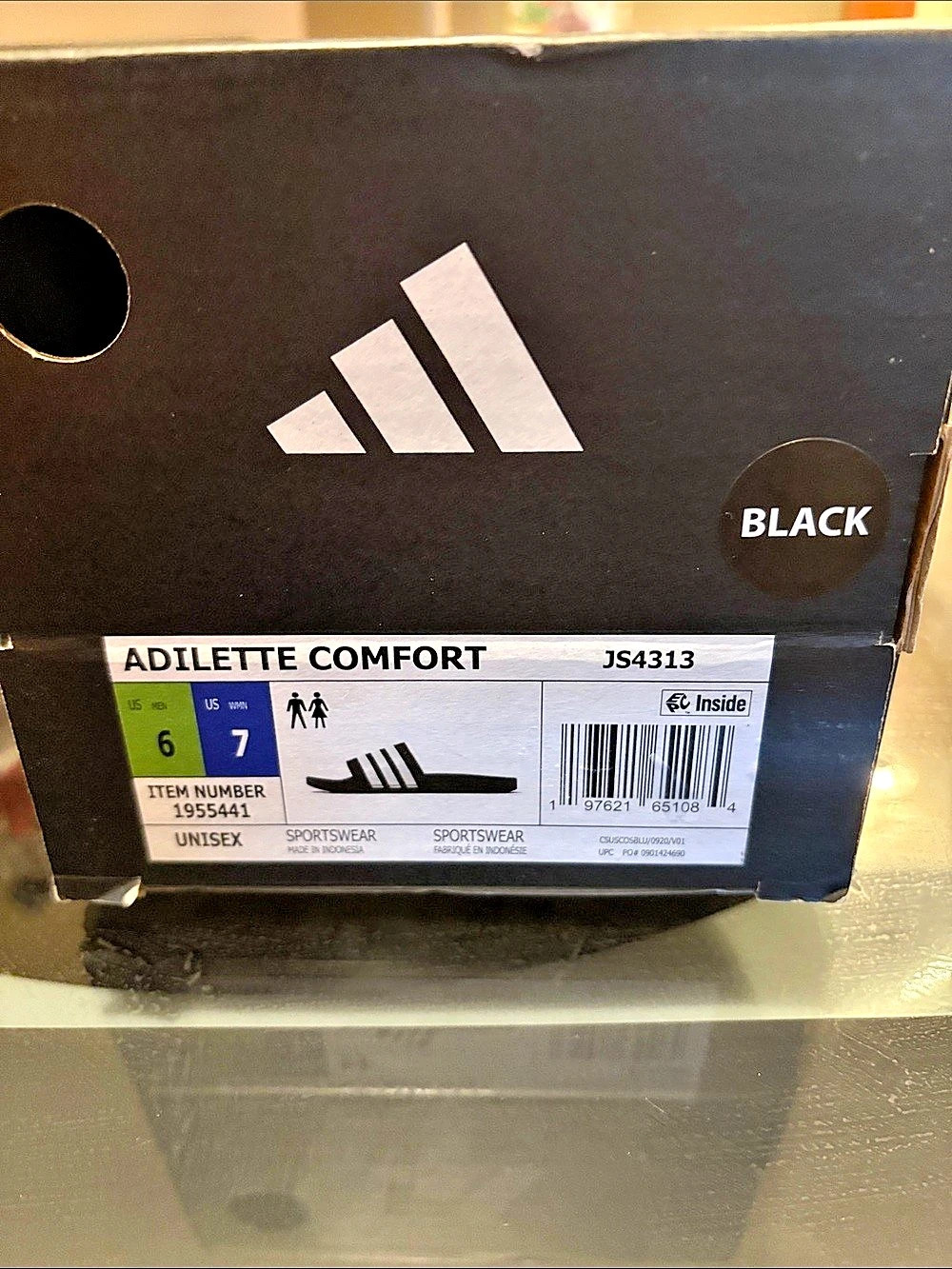 adidas Adilette Comfort Black & White Slides US 7 women’s 6 men’s 12NWT